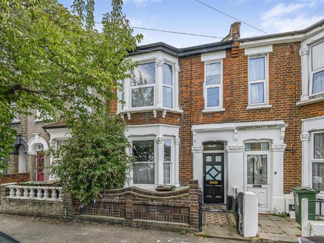 Apartment for rent in Leytonstone, Greater London