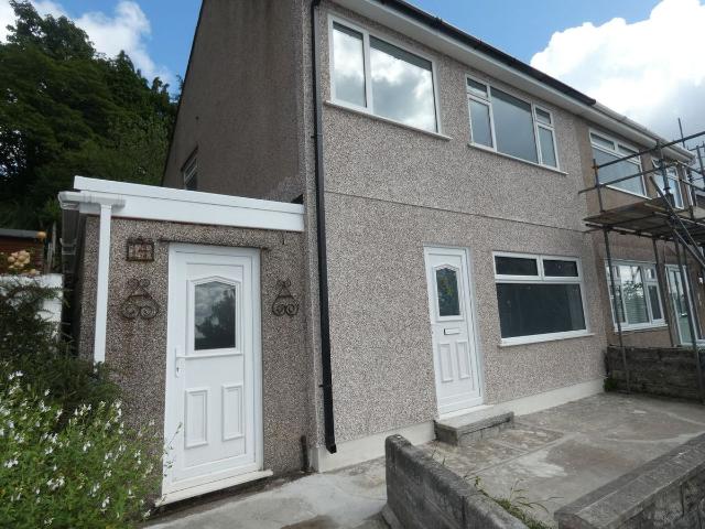 House for rent in Baglan
