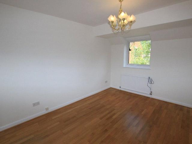 House for rent in Hatch End, Greater London
