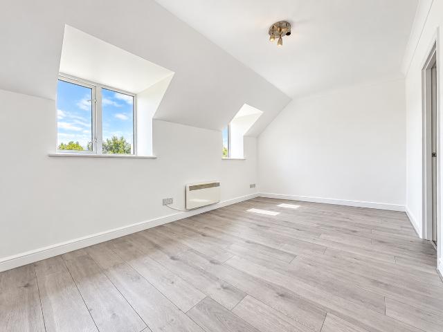 Apartment for rent in Fair Oak and Horton Heath, Helford