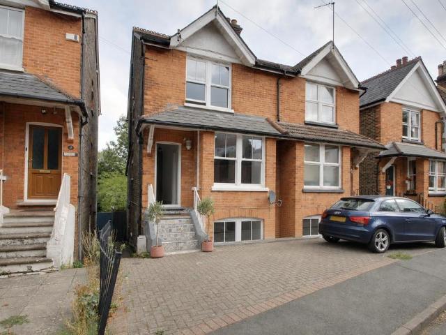House for rent in Reffles Bridge, Reigate and Banstead