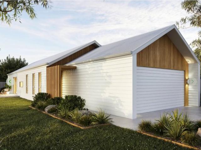 Property for sale in Airlie Beach