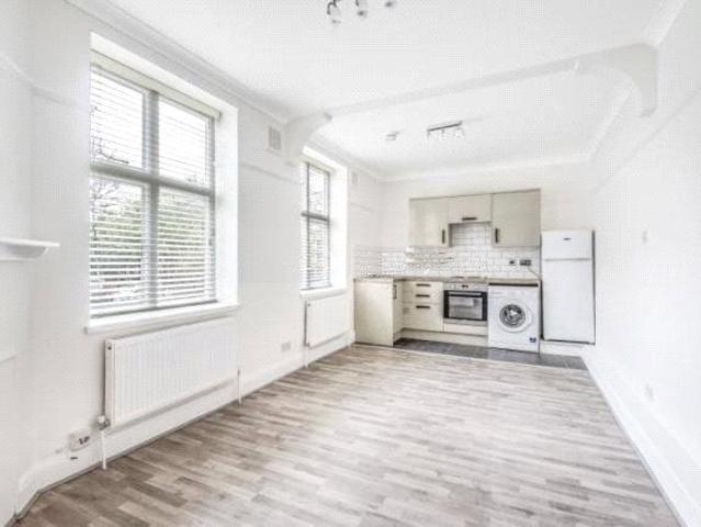 Apartment for rent in Stroud Green, Greater London