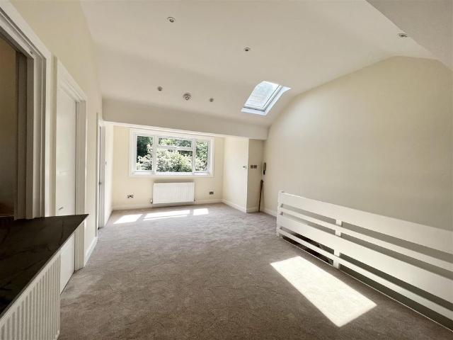 Studio for rent in London Borough of Croydon, Greater London