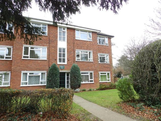 Apartment for rent in Surbiton, Greater London