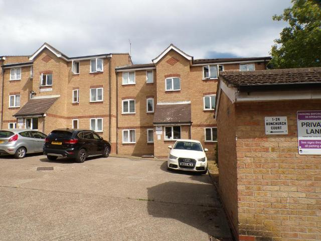 Apartment for rent in Purfleet-on-Thames, Essex