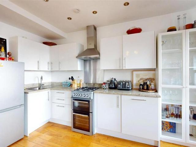 Apartment for rent in London Borough of Southwark, Greater London