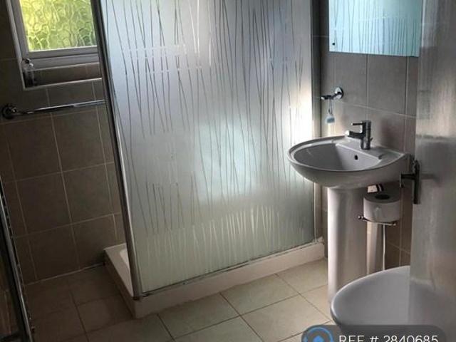 House for rent in Hayes, Greater London