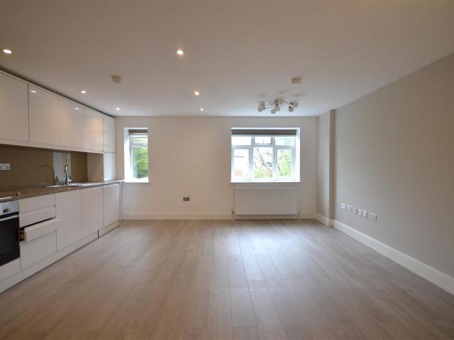 Apartment for rent in Preston, Greater London