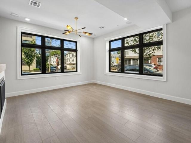 Condo for sale in Hudson, New Jersey