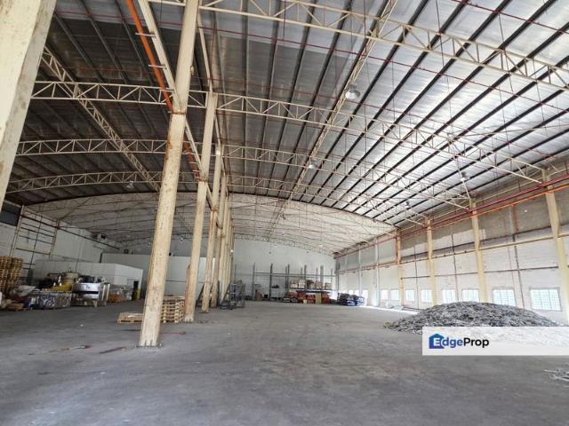Warehouse for rent in Sendayan Village, Negeri Sembilan