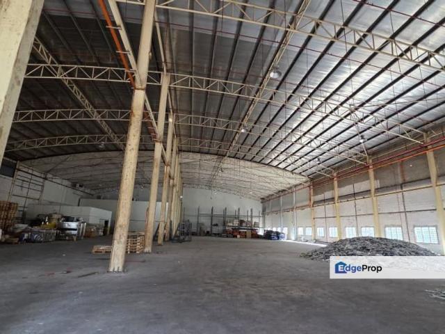 Warehouse for rent in Sendayan Village, Negeri Sembilan