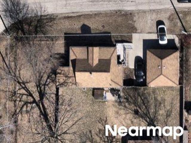House for sale in Mchenry, Illinois