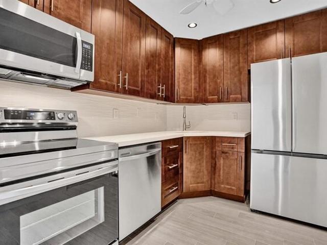 Condo for sale in Oakland Park