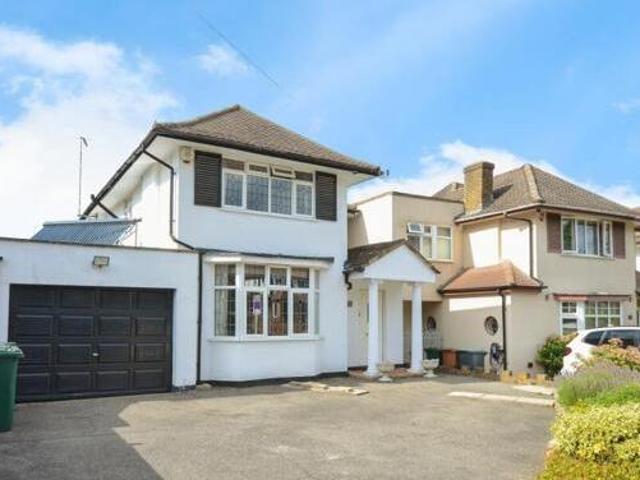 House for sale in North Watford, Hertfordshire