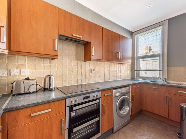 House for rent in Cricklewood, Greater London