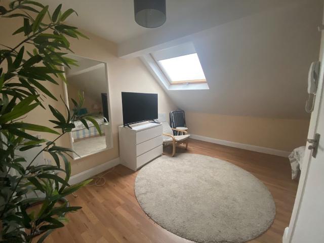 Studio for rent in Cricklewood, Greater London