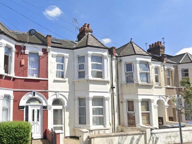 Studio for rent in London Borough of Brent, Greater London