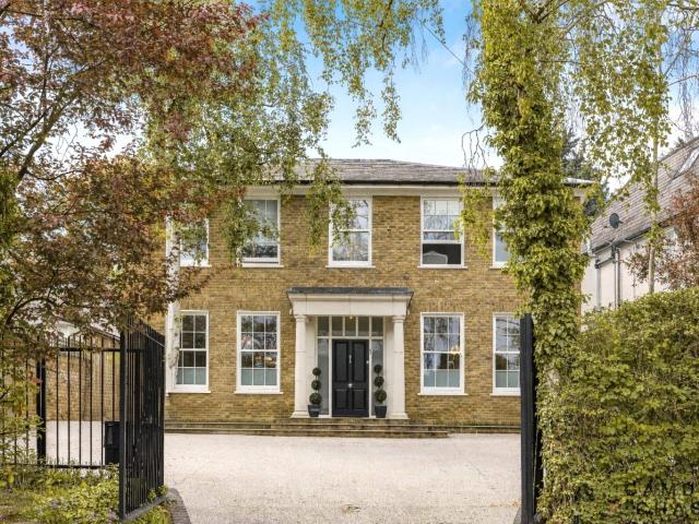 House for rent in Totteridge, Greater London