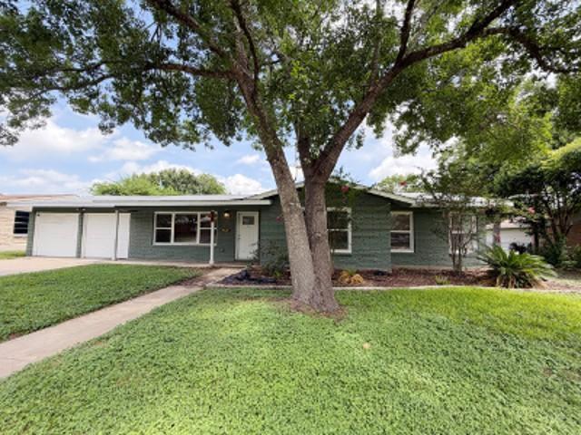 House for sale in Leesville, Texas