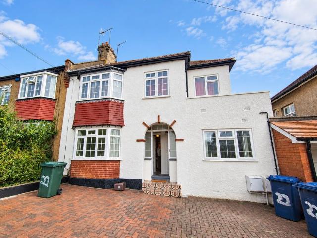 Apartment for rent in London Borough of Barnet, Greater London