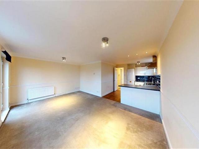 Apartment for rent in Woodford Wells, Greater London