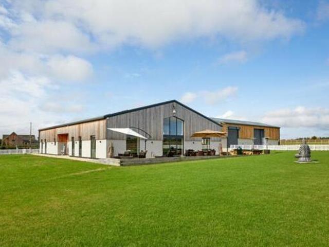 House for sale in Quarrendon, Aylesbury