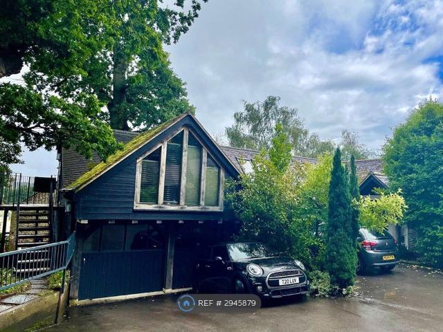 Studio for rent in Hampshire
