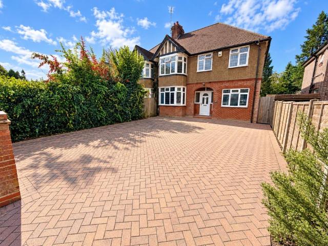 House for rent in Limbury, Luton