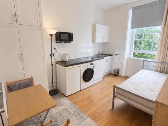 Studio for rent in Somers Town, Greater London
