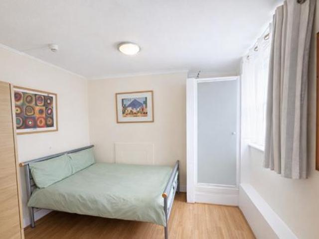 House for rent in Lyons, Greater London