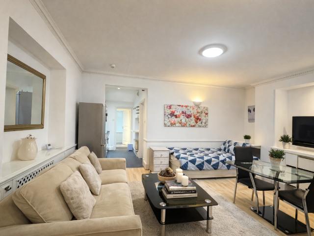 Apartment for rent in Chelsea, Greater London