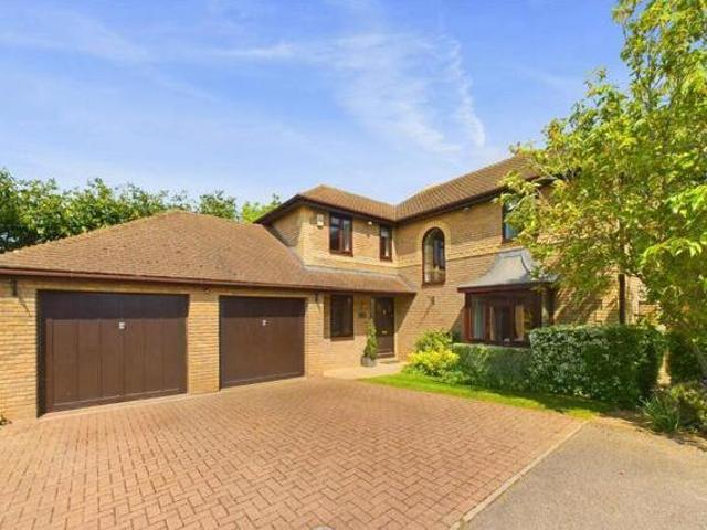 House for sale in Northampton, Northamptonshire