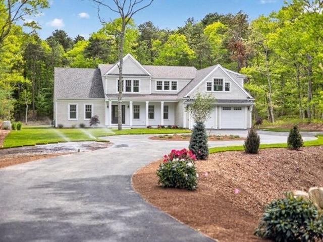 House for sale in Barnstable