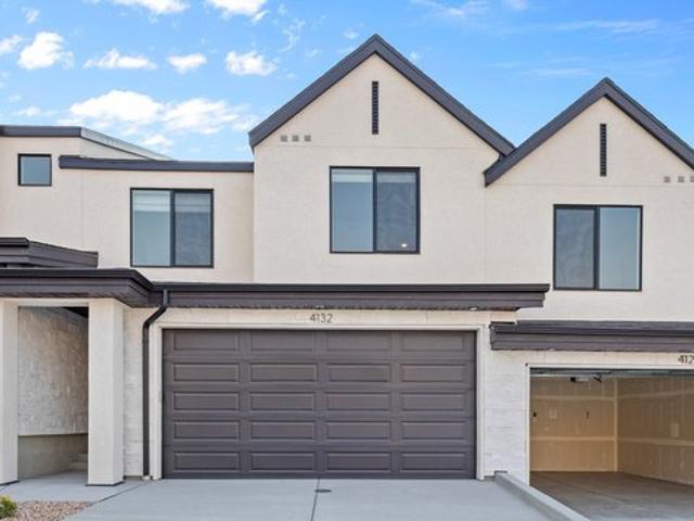 Townhouse for sale in Oregonia