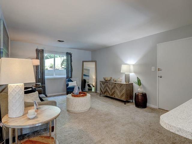Apartment for rent in Oxon Hill, Prince George's County