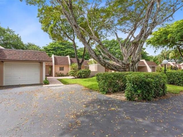Condo for sale in Pompano Beach