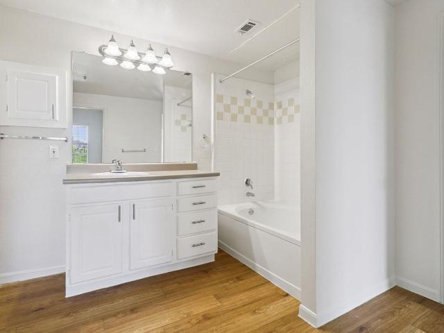 Apartment for rent in Las Colinas, Irving