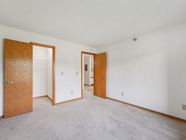 Apartment for rent in Hennepin, Minnesota