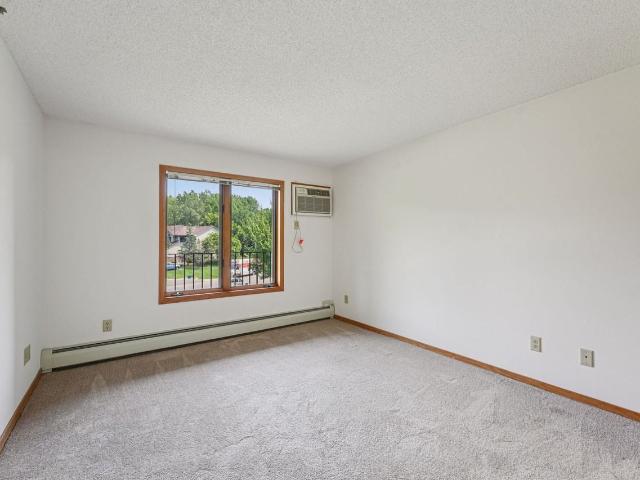 Apartment for rent in Hennepin, Minnesota
