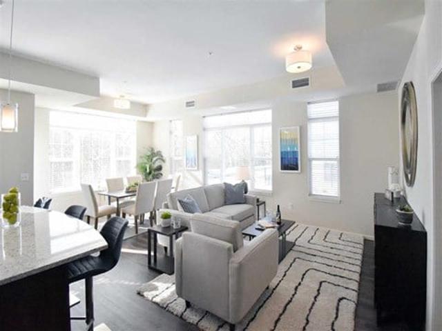Apartment for rent in Shorewood