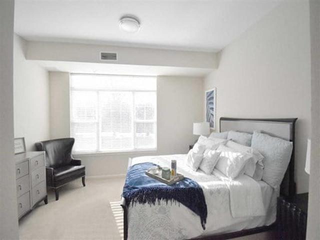 Apartment for rent in Shorewood