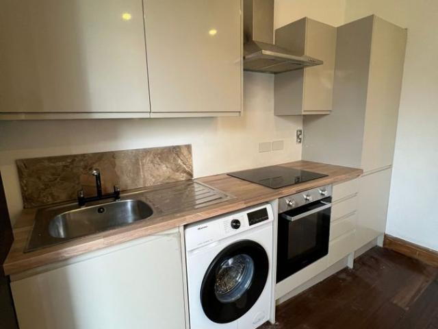 Apartment for rent in London Borough of Croydon, Shirley