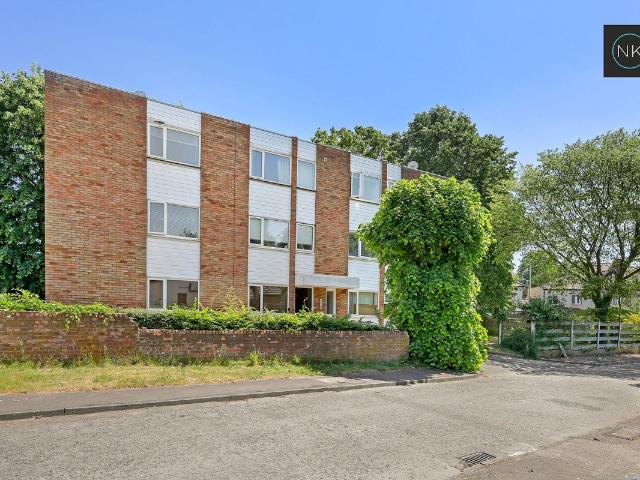 Apartment for rent in Snaresbrook, Greater London