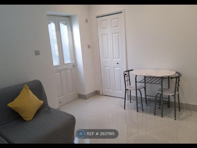 Studio for rent in Bradley Stoke, Patchway