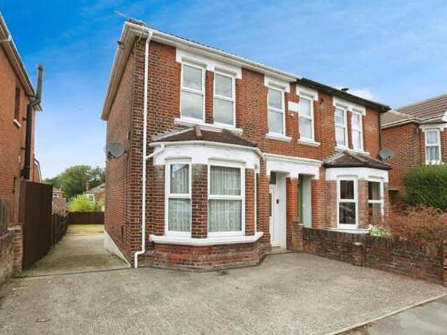 House for sale in Barton Stacey, Hampshire