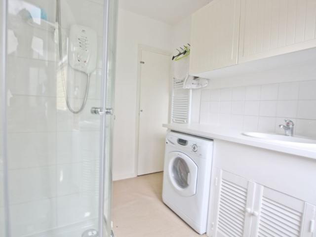 Townhouse for rent in Avery Hill, Greater London