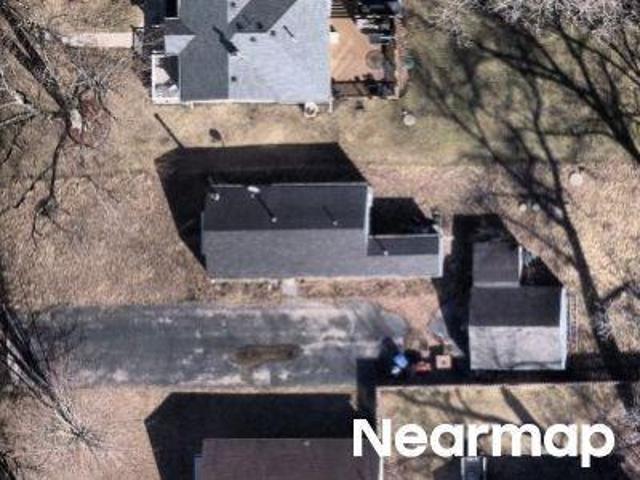 House for sale in Mchenry, Illinois