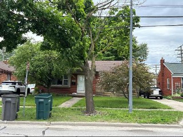House for sale in Dearborn