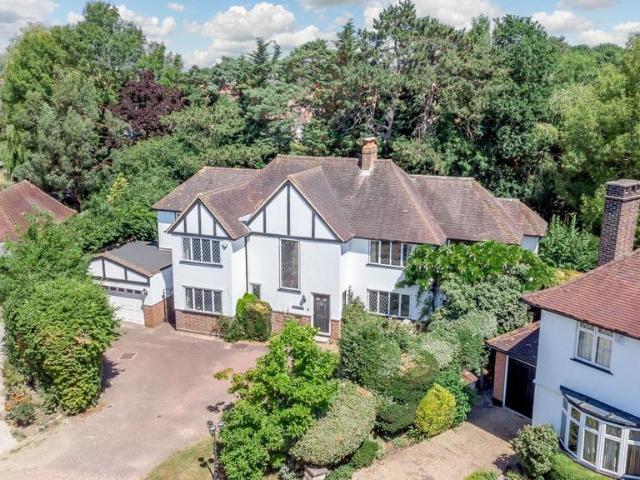 House for rent in Elmstead, Greater London